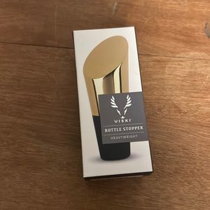 Gorgeous, gold tone heavy weight bottle stopper, Viski.